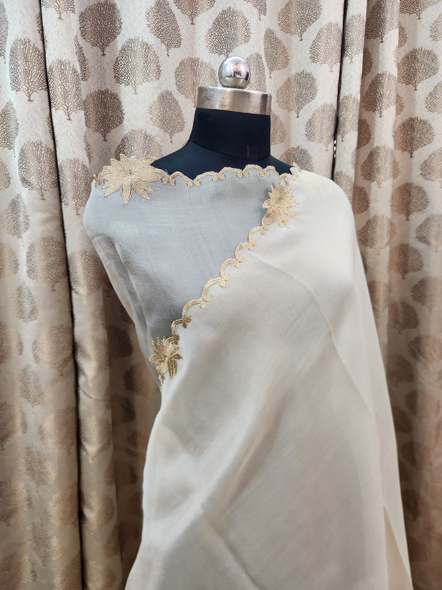 Banarasi pure chickenkari organza silk saree