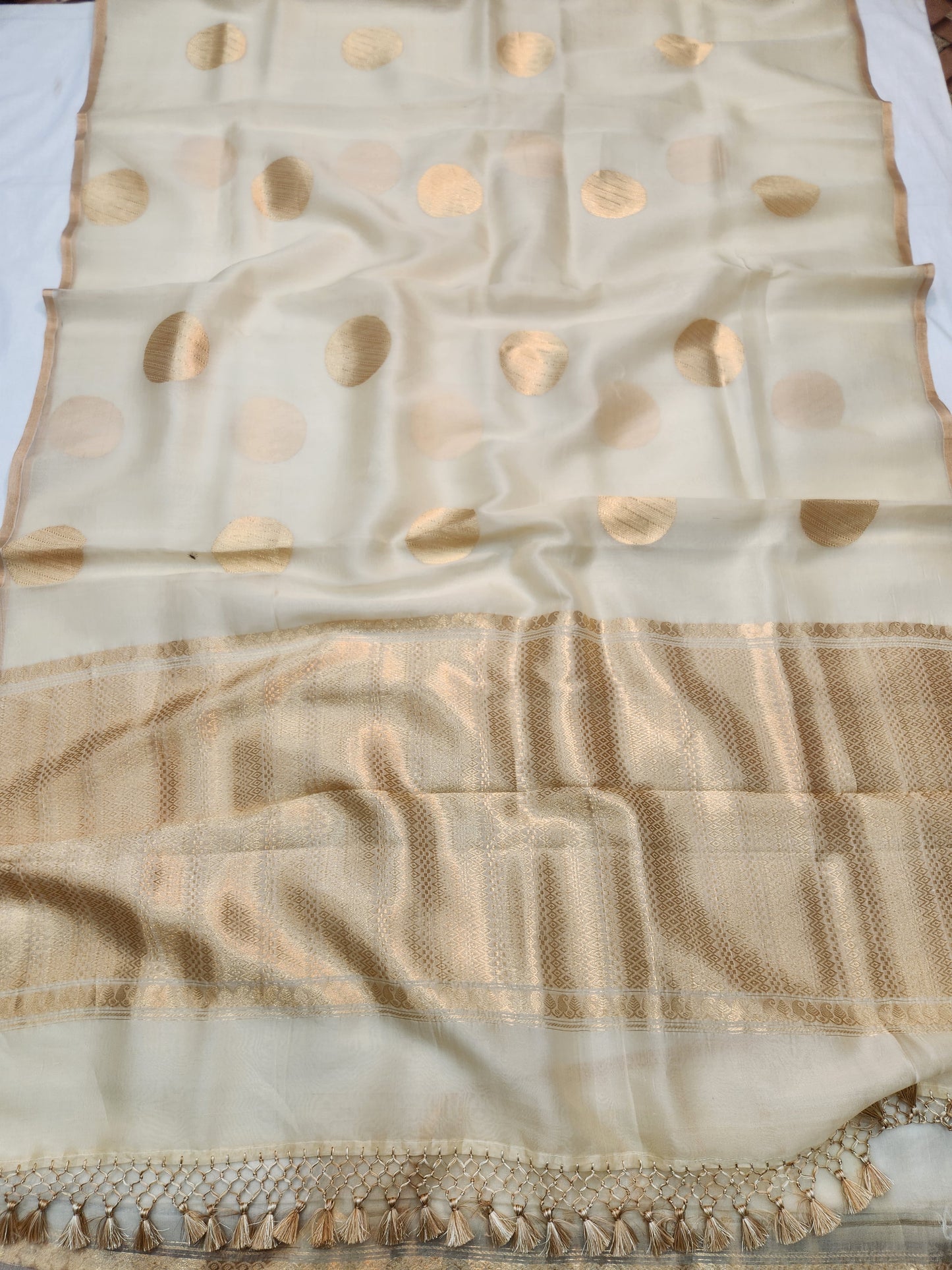 Banarasi Handloom pure kaduwa kora silk saree Handwoven - off white