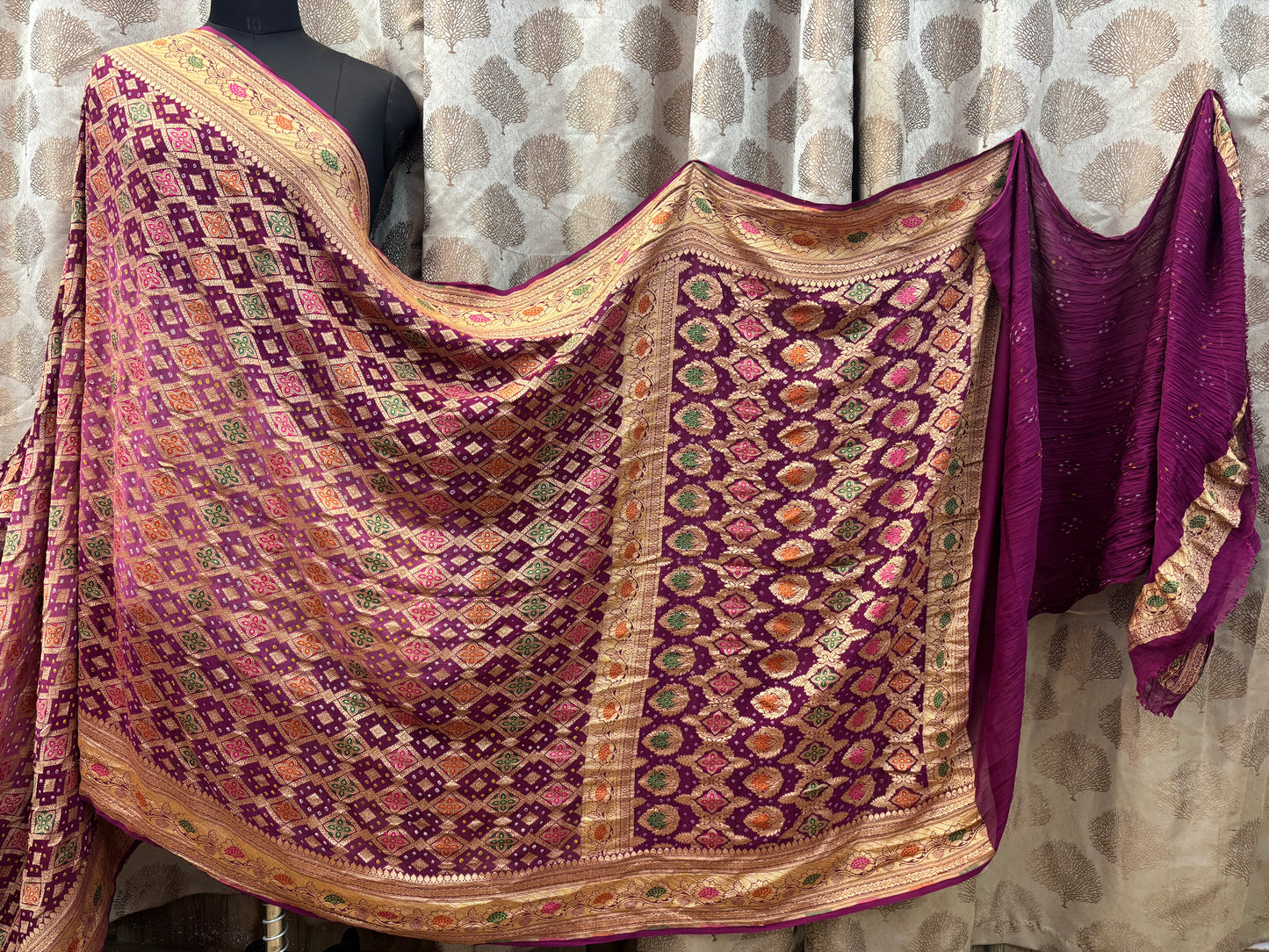 Banarasi Handloom pure Bandhej Georgette saree - Double shad