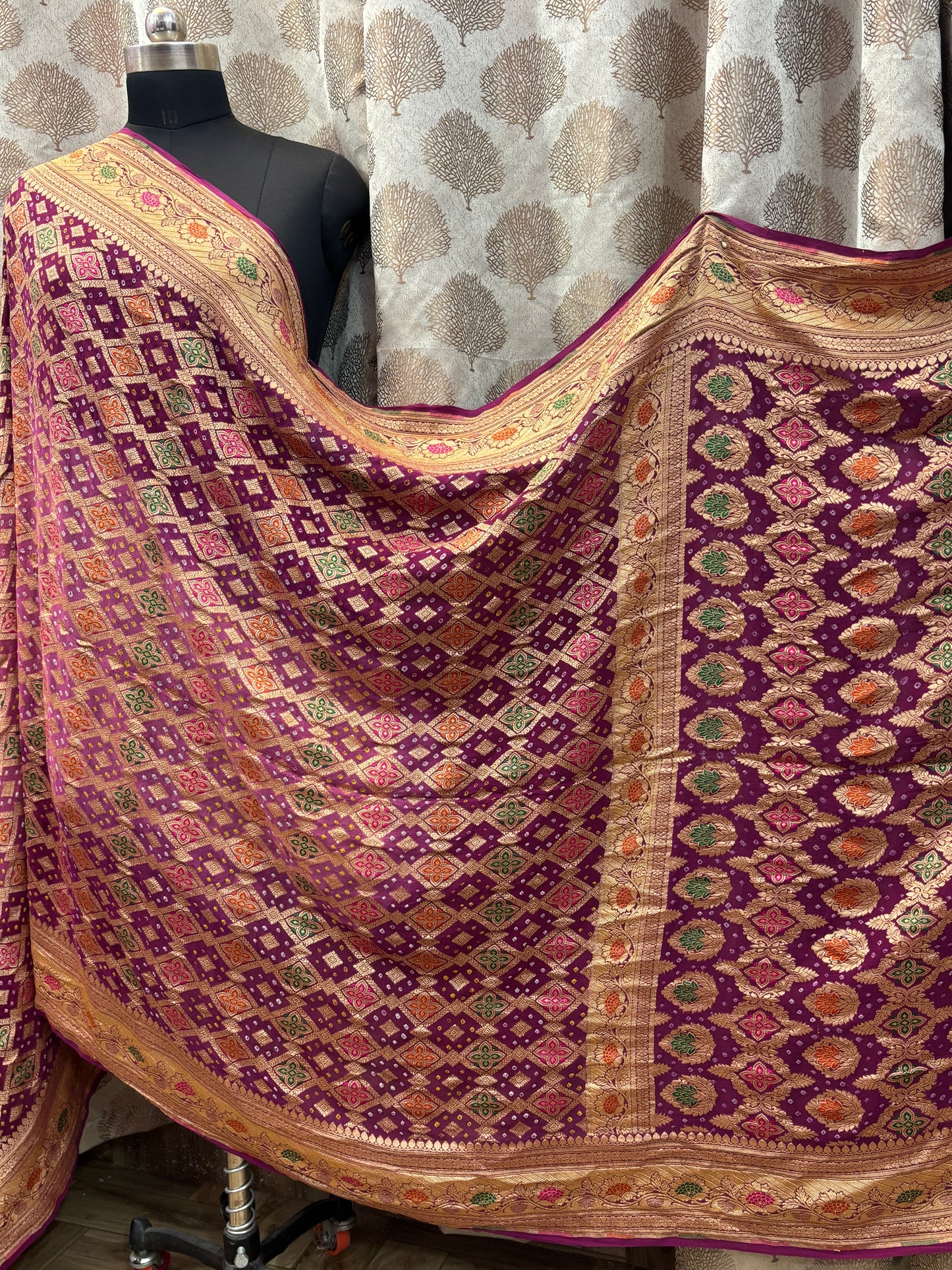 Banarasi Handloom pure Bandhej Georgette saree - Double shad