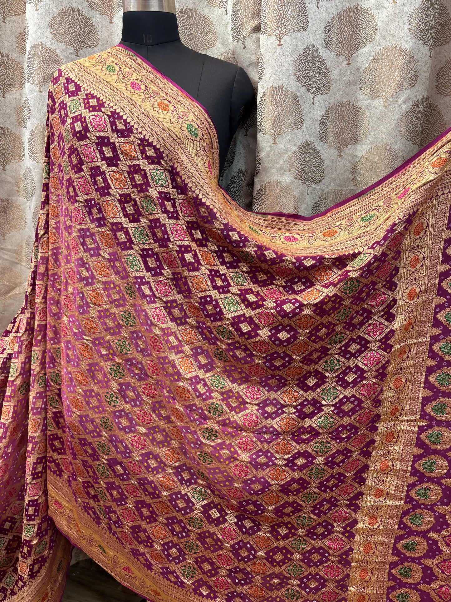 Banarasi Handloom pure Bandhej Georgette saree - Double shad