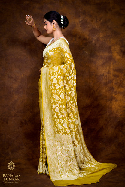 Banarasi Pure Khaddi Georgette silk saree Flower Jaal Pattern