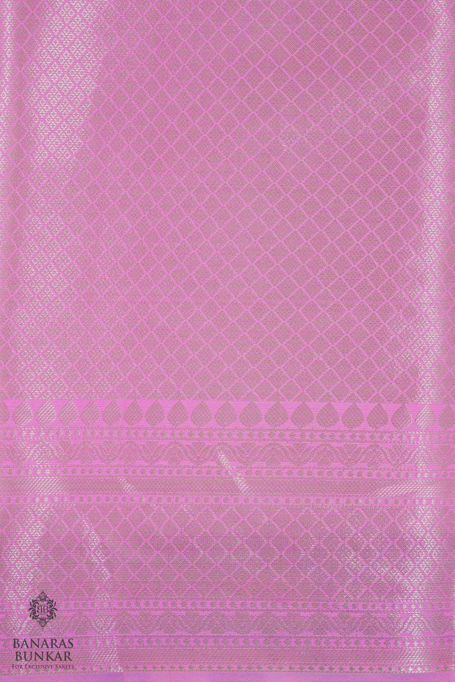 Banarasi semi kataan Tapeta silk saree allover Buti design with equal T