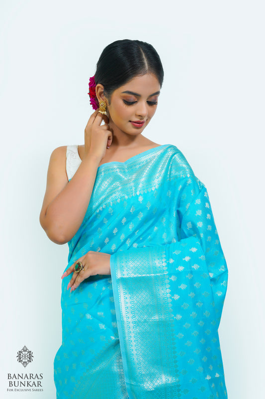 Banarasi semi kataan Tapeta silk saree allover Buti design with equal T