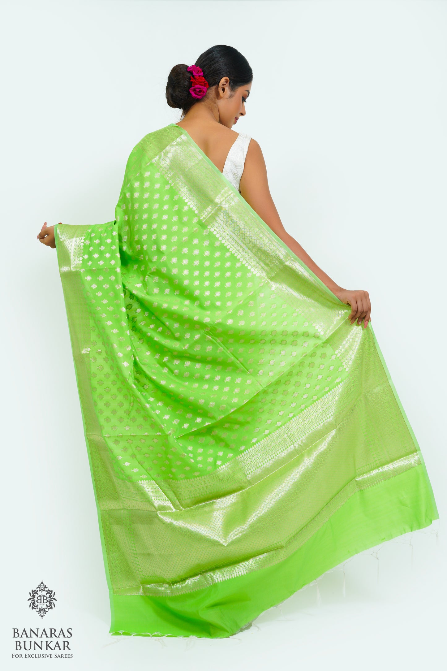 Banarasi semi kataan Tapeta silk saree allover Buti design with equal T