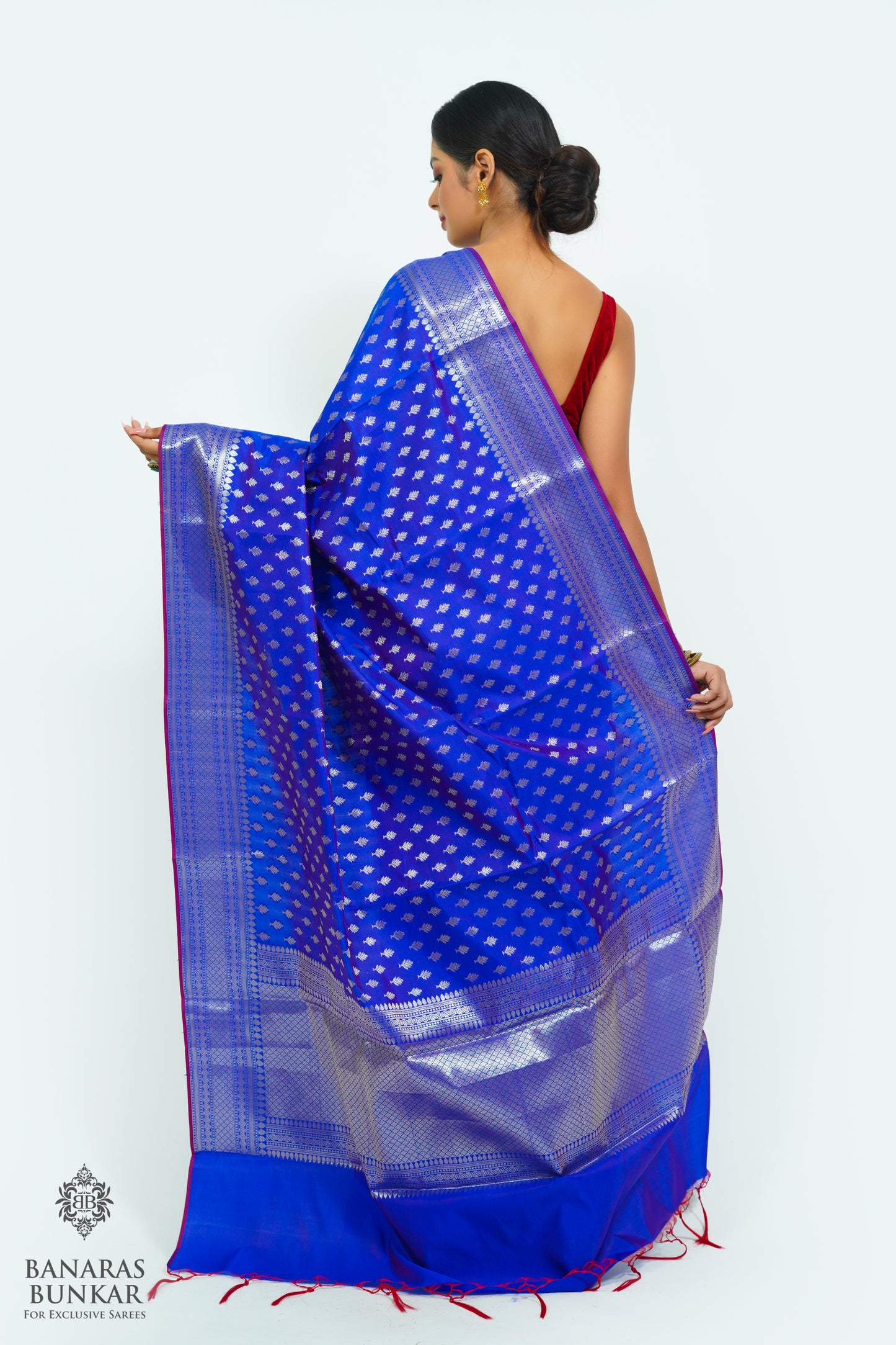 Banarasi semi kataan Tapeta silk saree allover Buti design with equal T