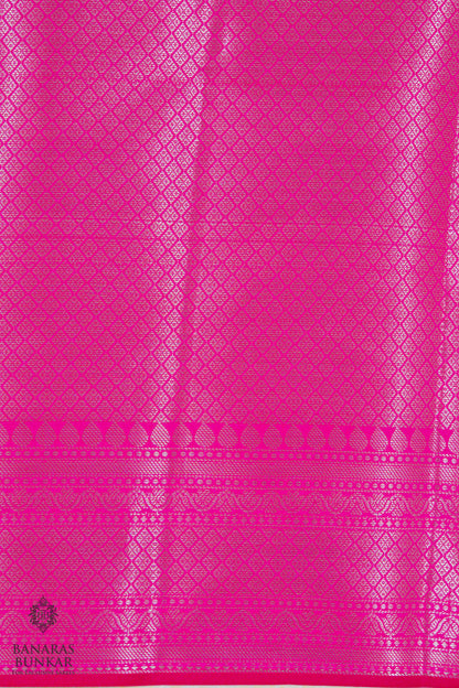 Banarasi handloom semi kataan Tapeta silk saree allover Buti design with equal T