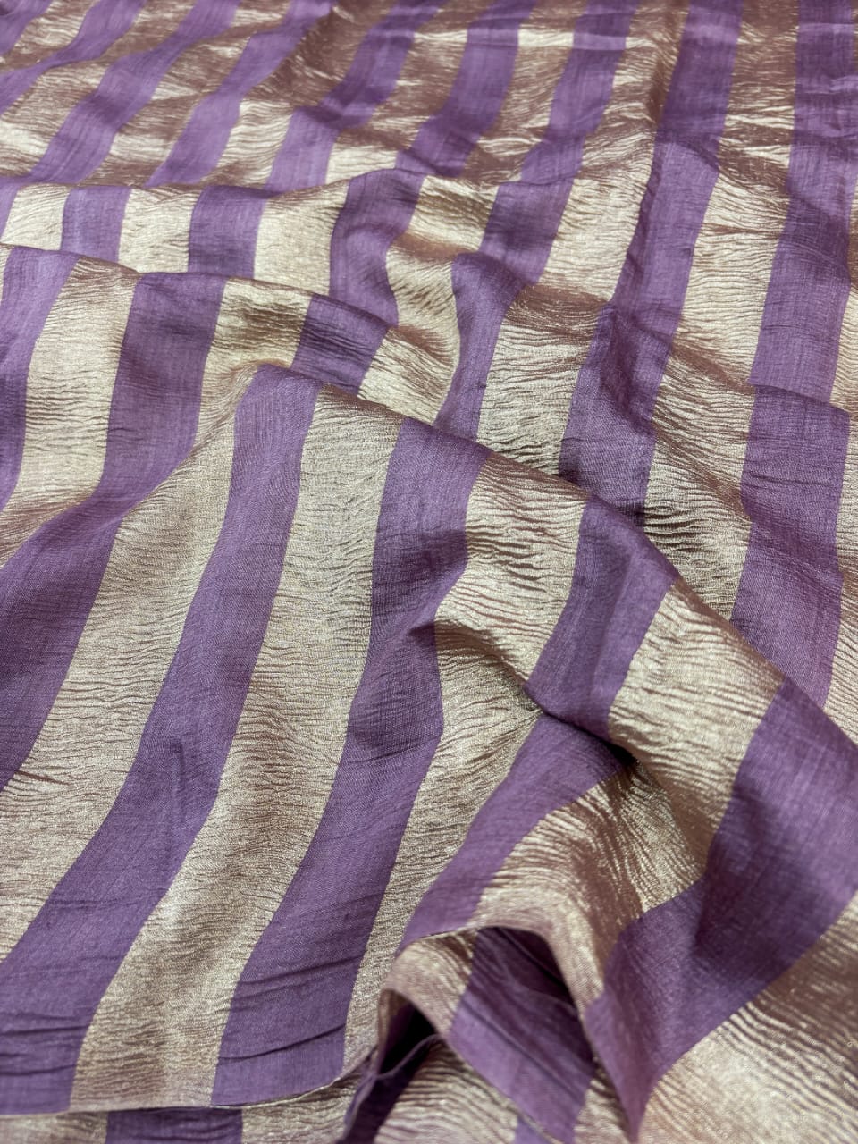 Banarasi handloom pure Moonga Tissue silk saree